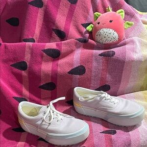 Vans Low-Top Pastel Pink Canvas Sneakers